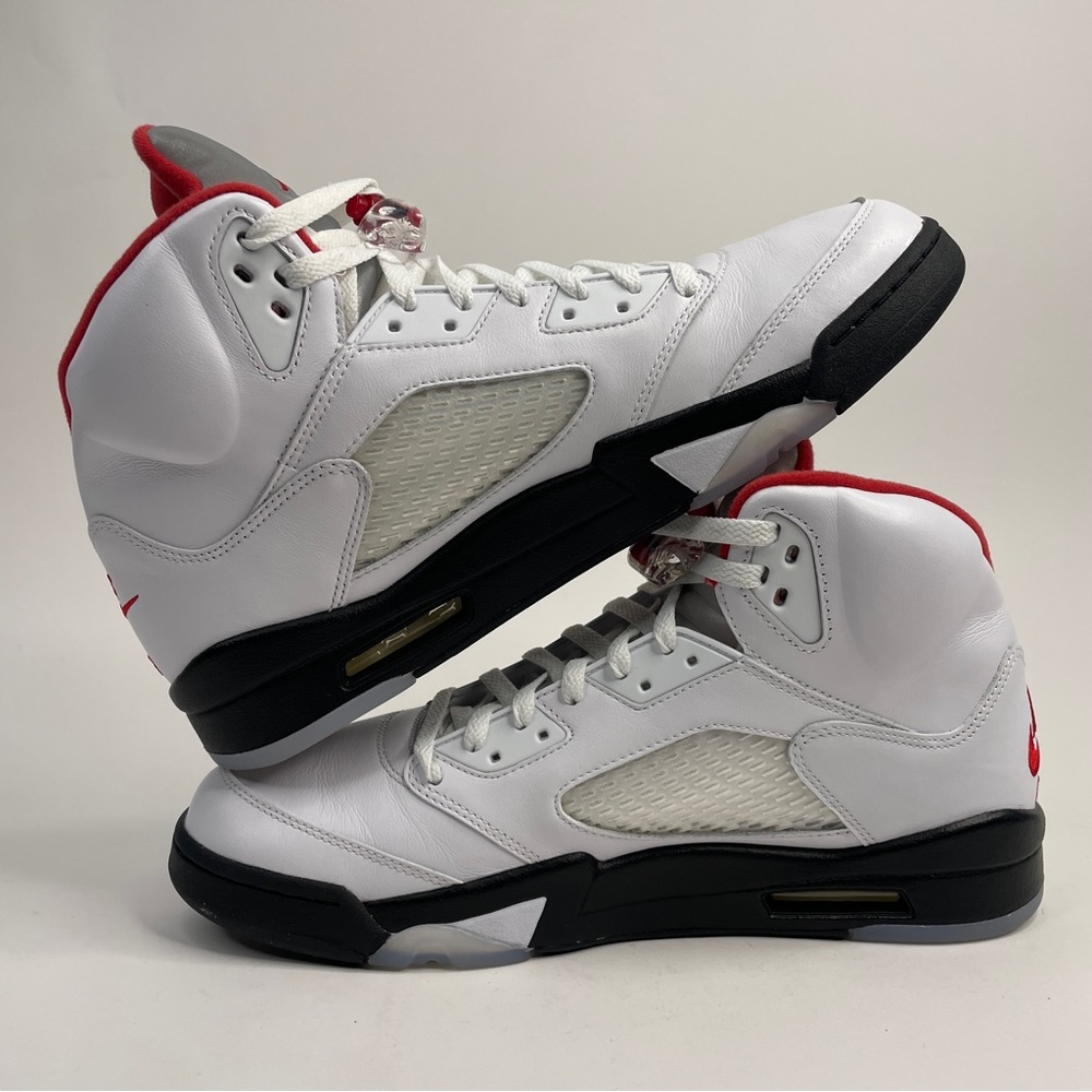 Nike Air Jordan 5 Retro “Fire Red” 2023 - Picture 3 of 8